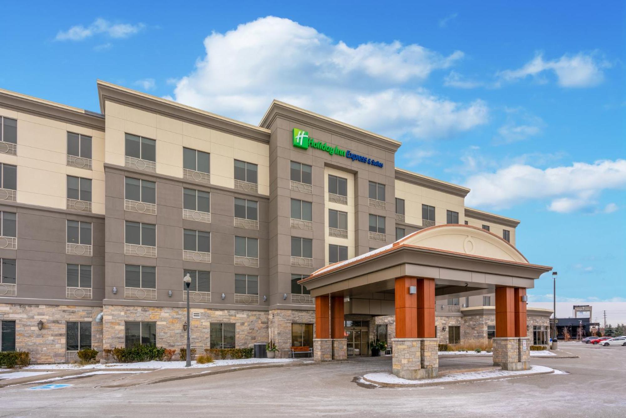 Holiday Inn Express & Suites Vaughan-Southwest, An Ihg Hotel Exterior foto